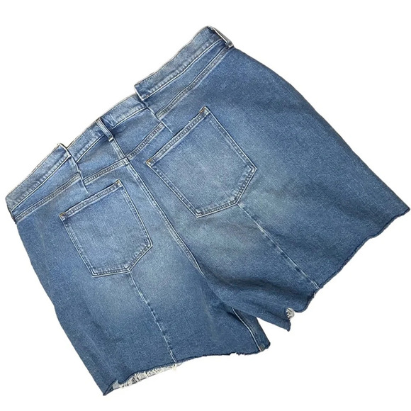 NWOT‎ Abercrombie & Fitch The 7” Dad Short High Rise 37 / 24 - Picture 3 of 5